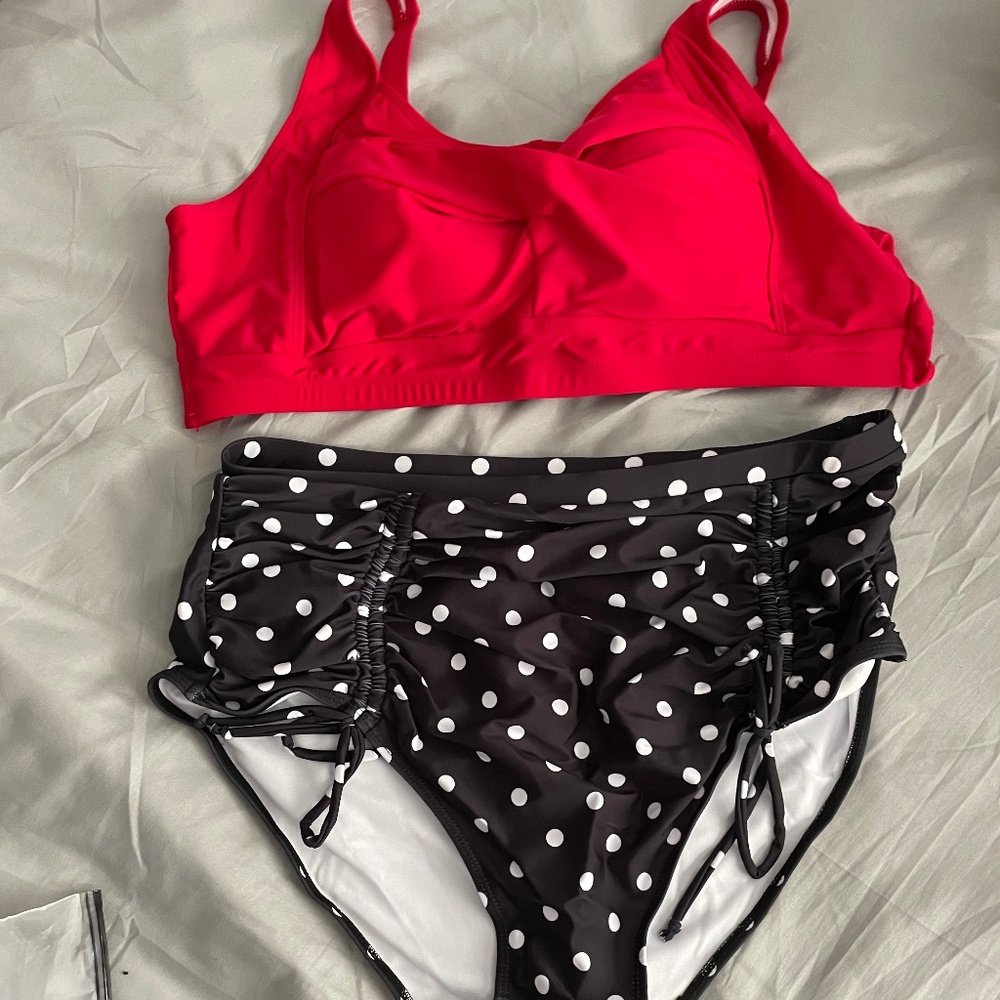 18W Women’s 2 Piece Bathing Suit